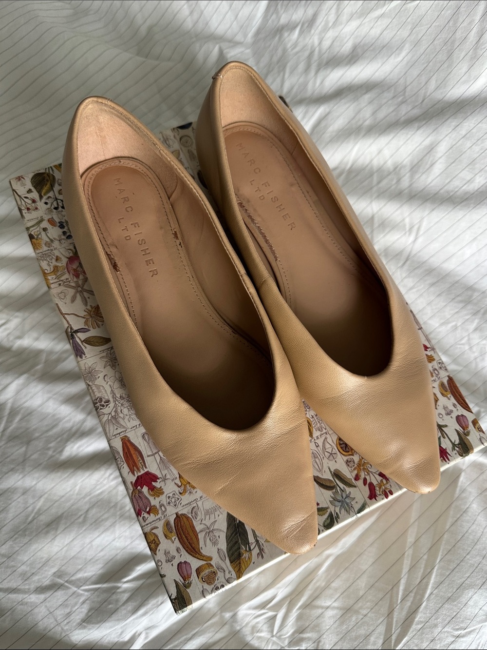 Marc Fisher - Beige Pointed-Toe Leather Flats - Size 7